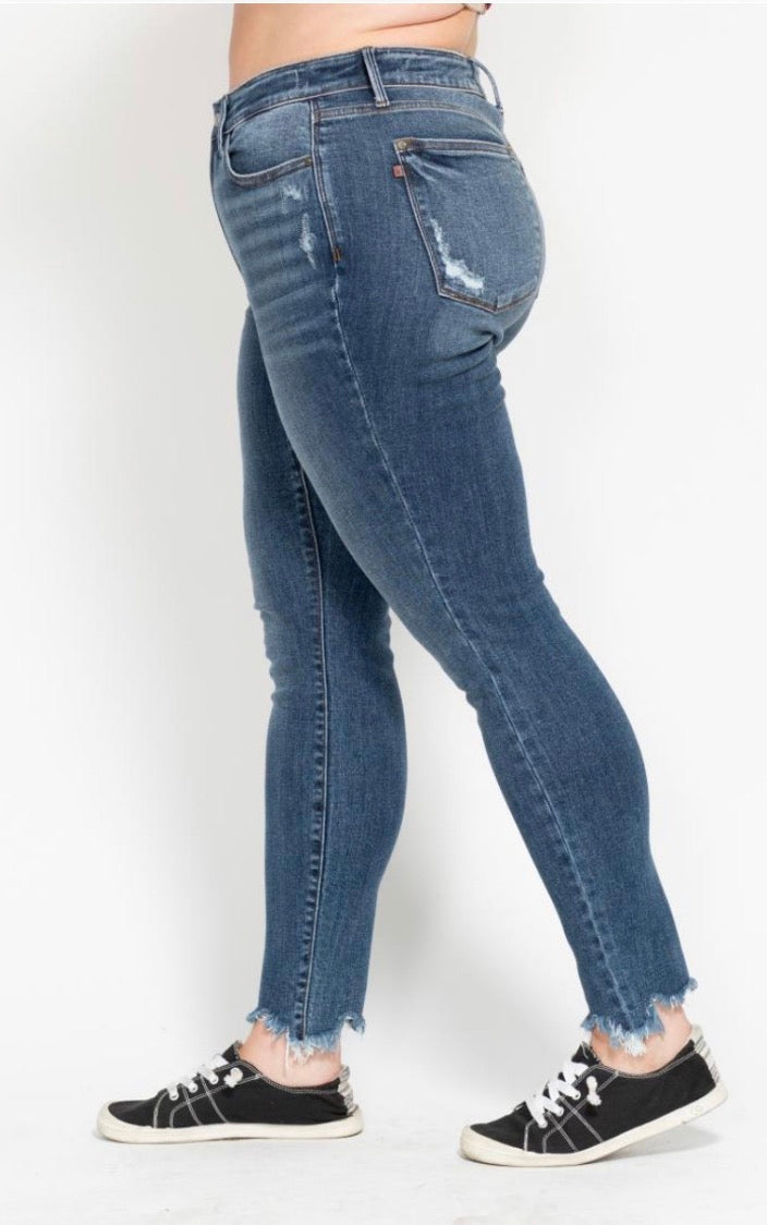 HW | Skinny | Shark Bite