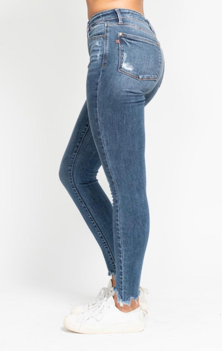 HW | Skinny | Shark Bite