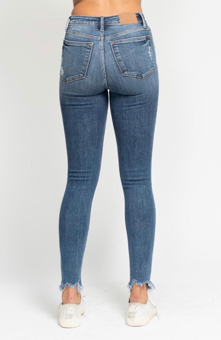 HW | Skinny | Shark Bite