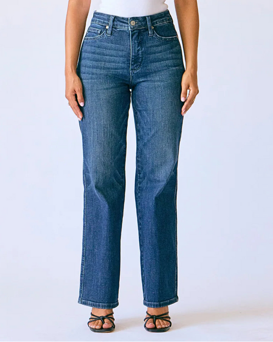 Mid-Rise | Straight | Petite Tummy Control Jeans