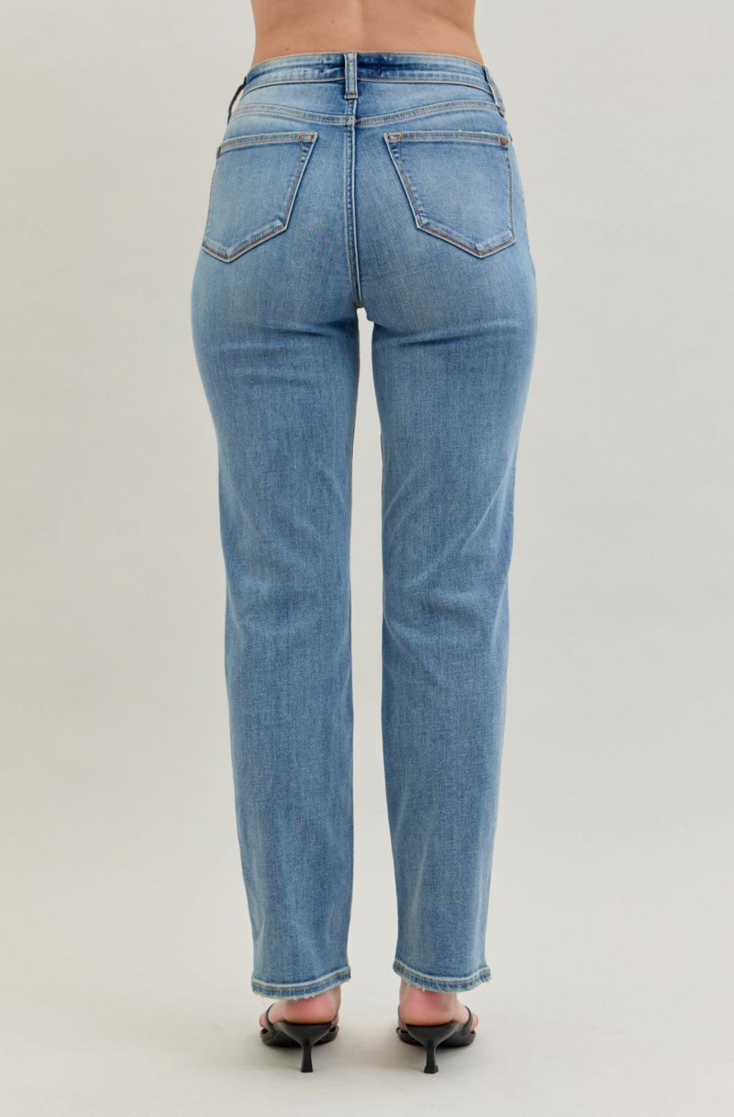 High Waist | Straight | Medium Wash Jeans