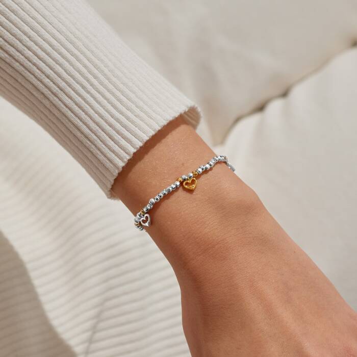 A Little Sparkle ’Wonderful Mom’ Bracelet