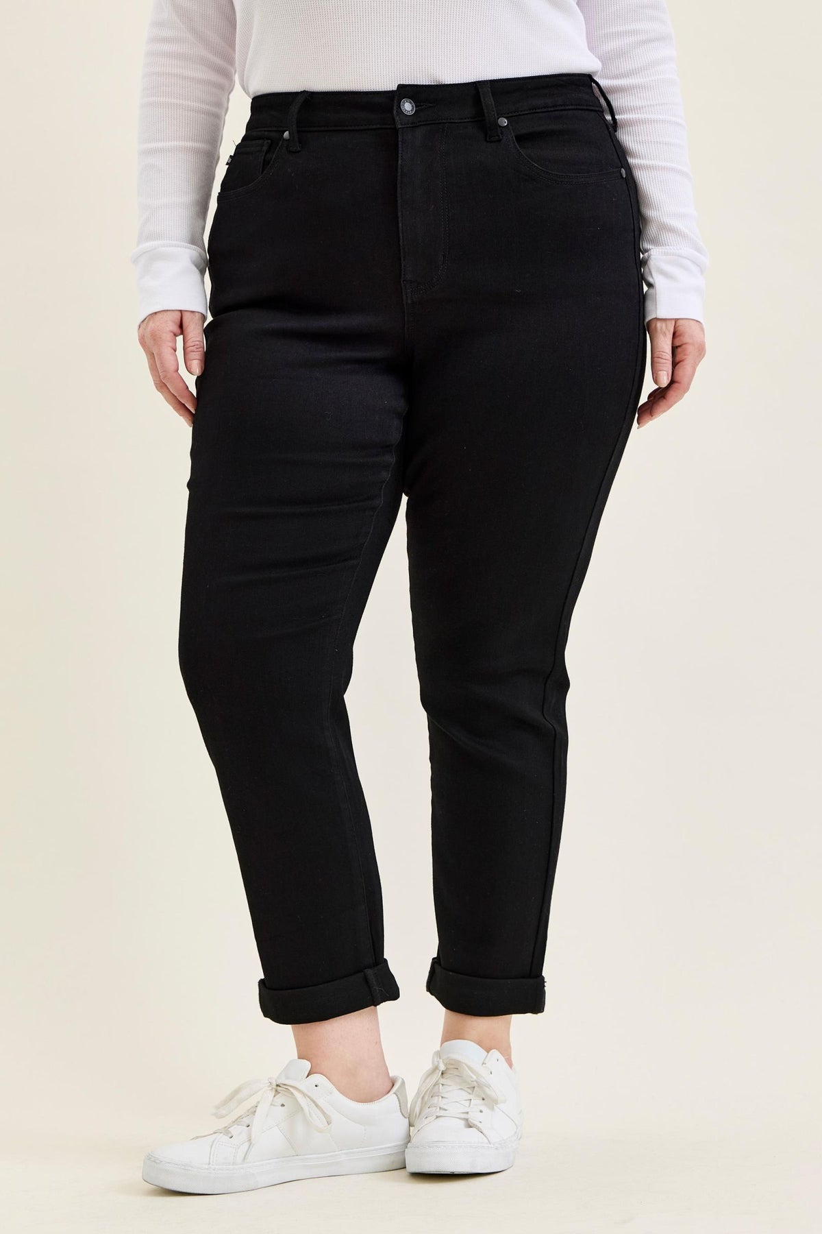 HW | Tara Girlfriend | Black