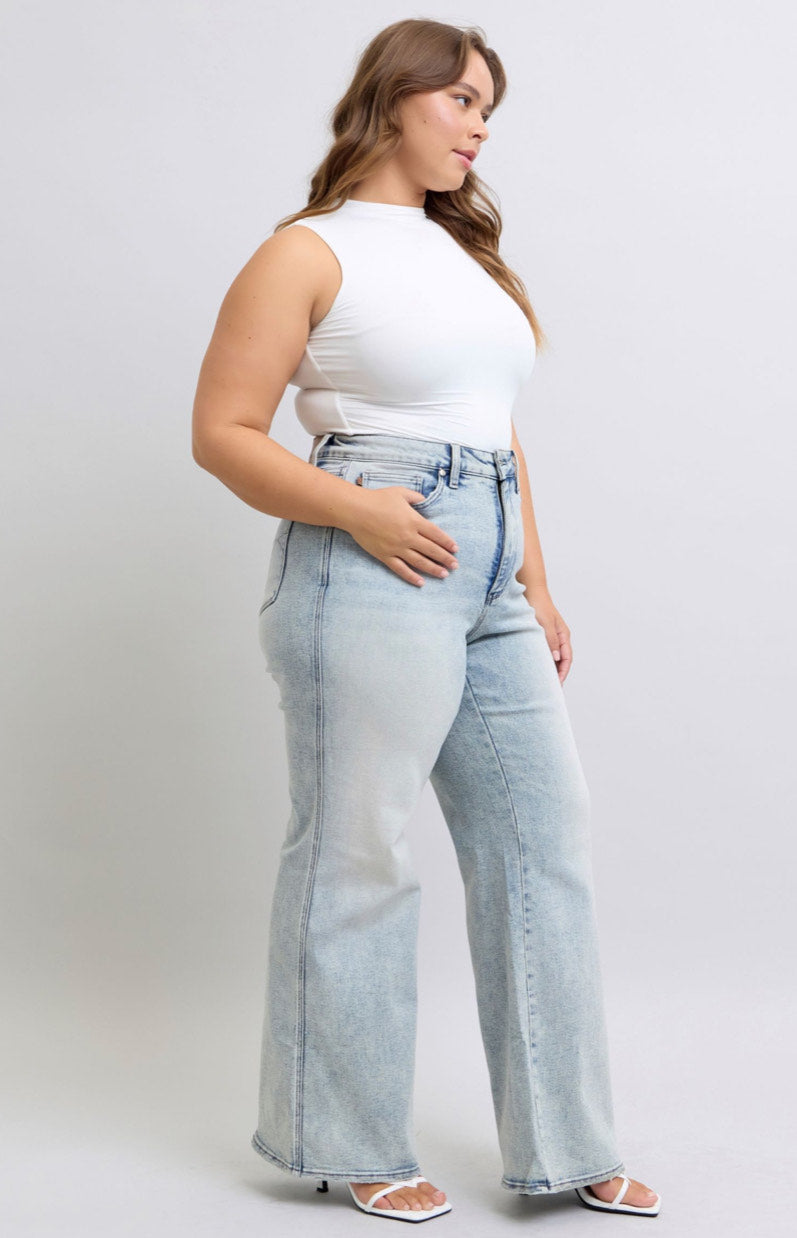 High Waist | Retro Wide Leg | Light Wash Jeans