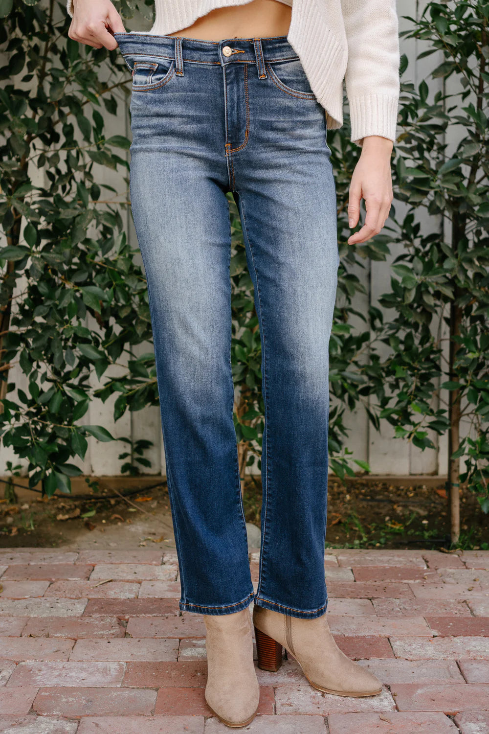 High Waist | Straight | Thermal Vintage Wash Jeans