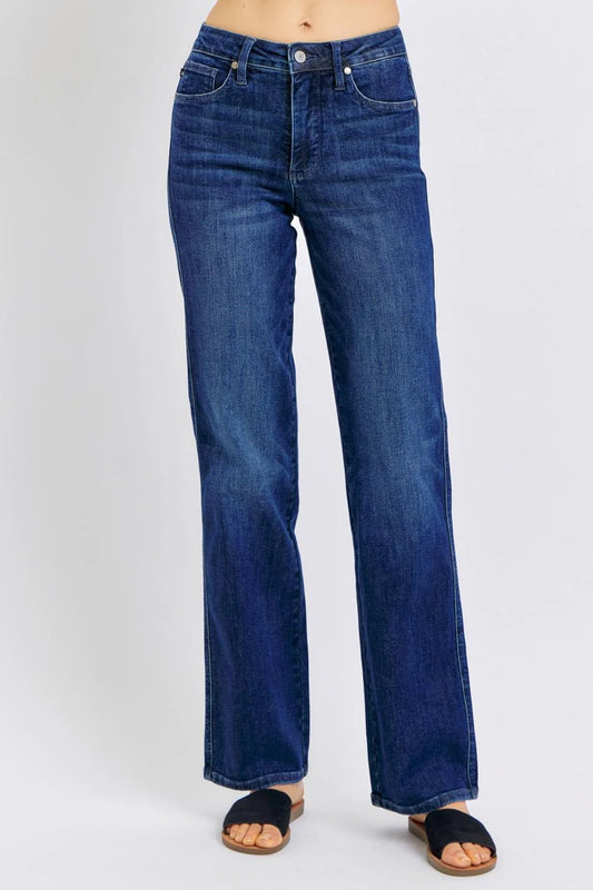 Mid-Rise | Straight | Petite Tummy Control Jeans