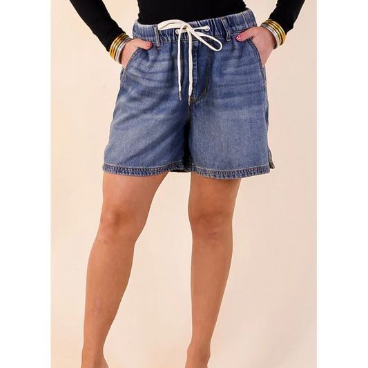 HW | Baggy Shorts | Featherweight