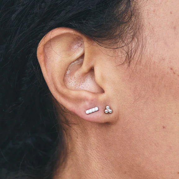 Maeda Bar Stud | Silver