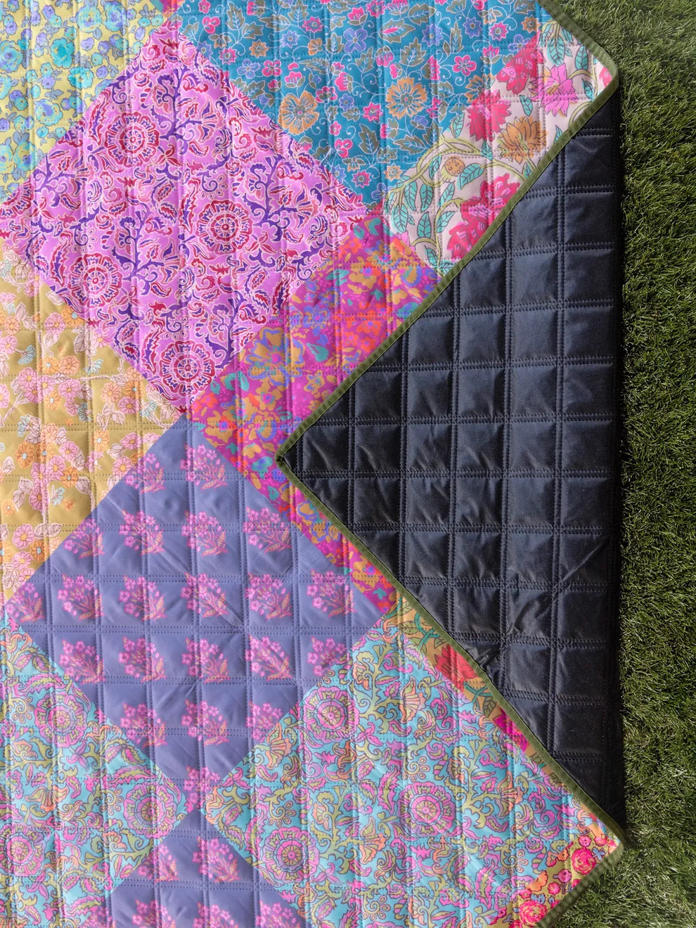 Picnic Blanket Tote | Bright Patchwork Zinnias