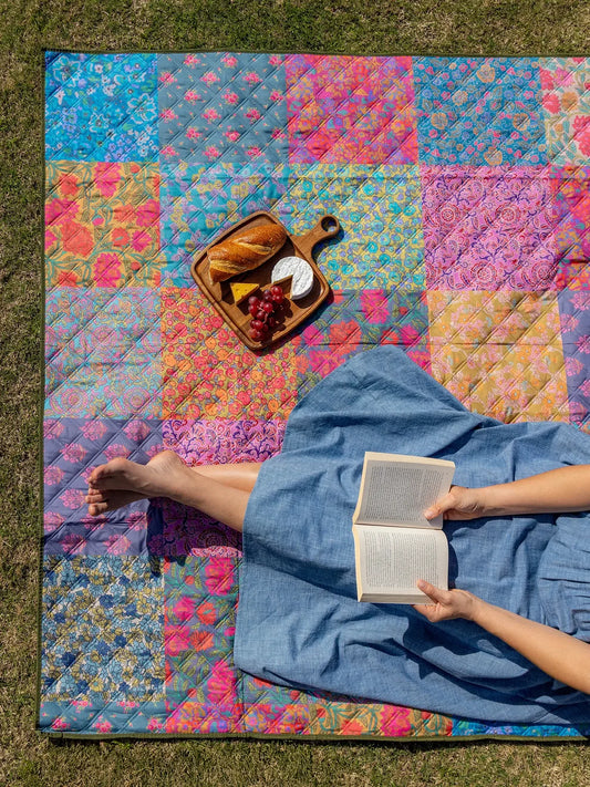 Picnic Blanket Tote | Bright Patchwork Zinnias