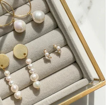 Lucie Pearl Studs