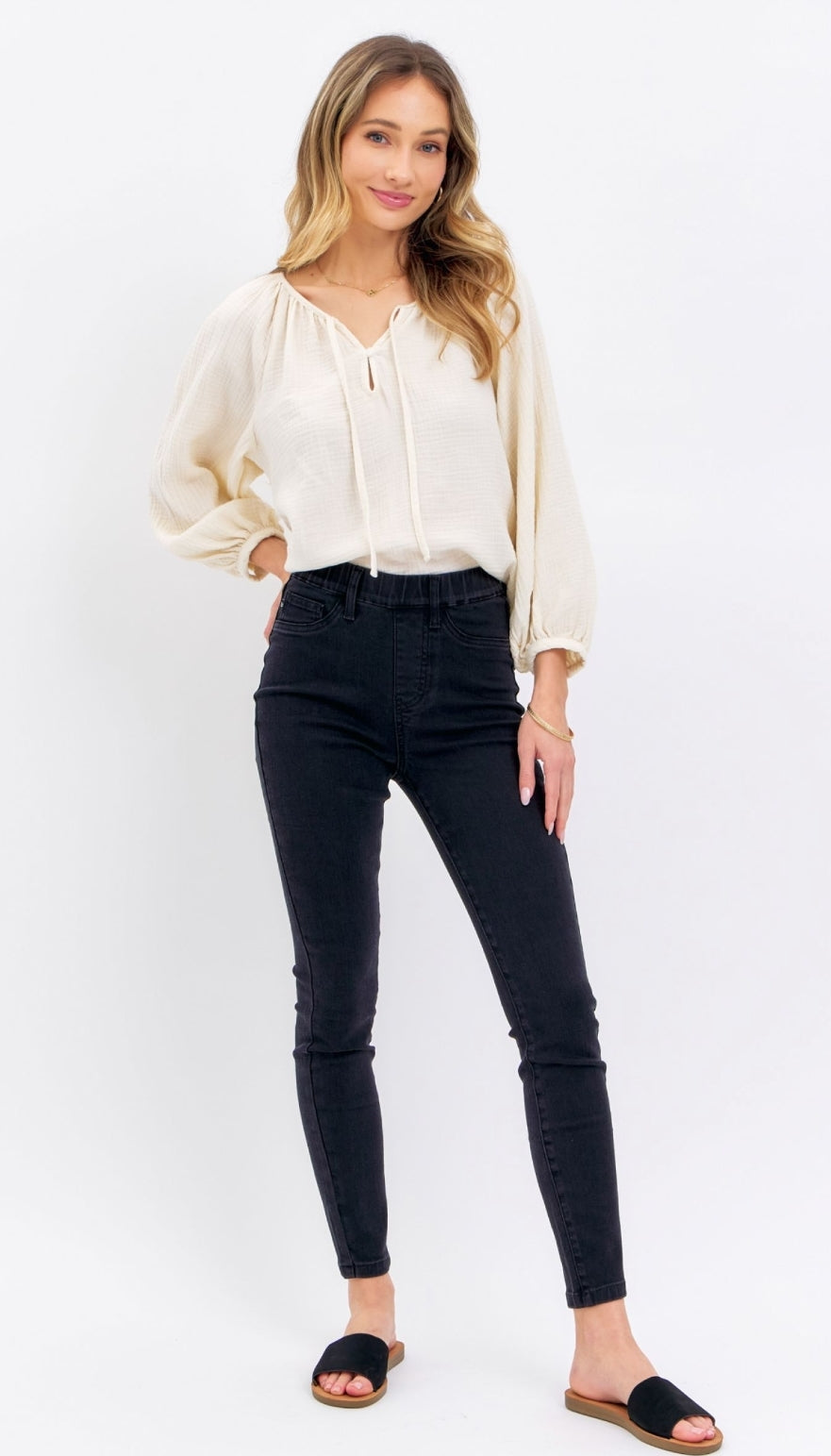 High Waist | Skinny | Pull-On Black Jeans