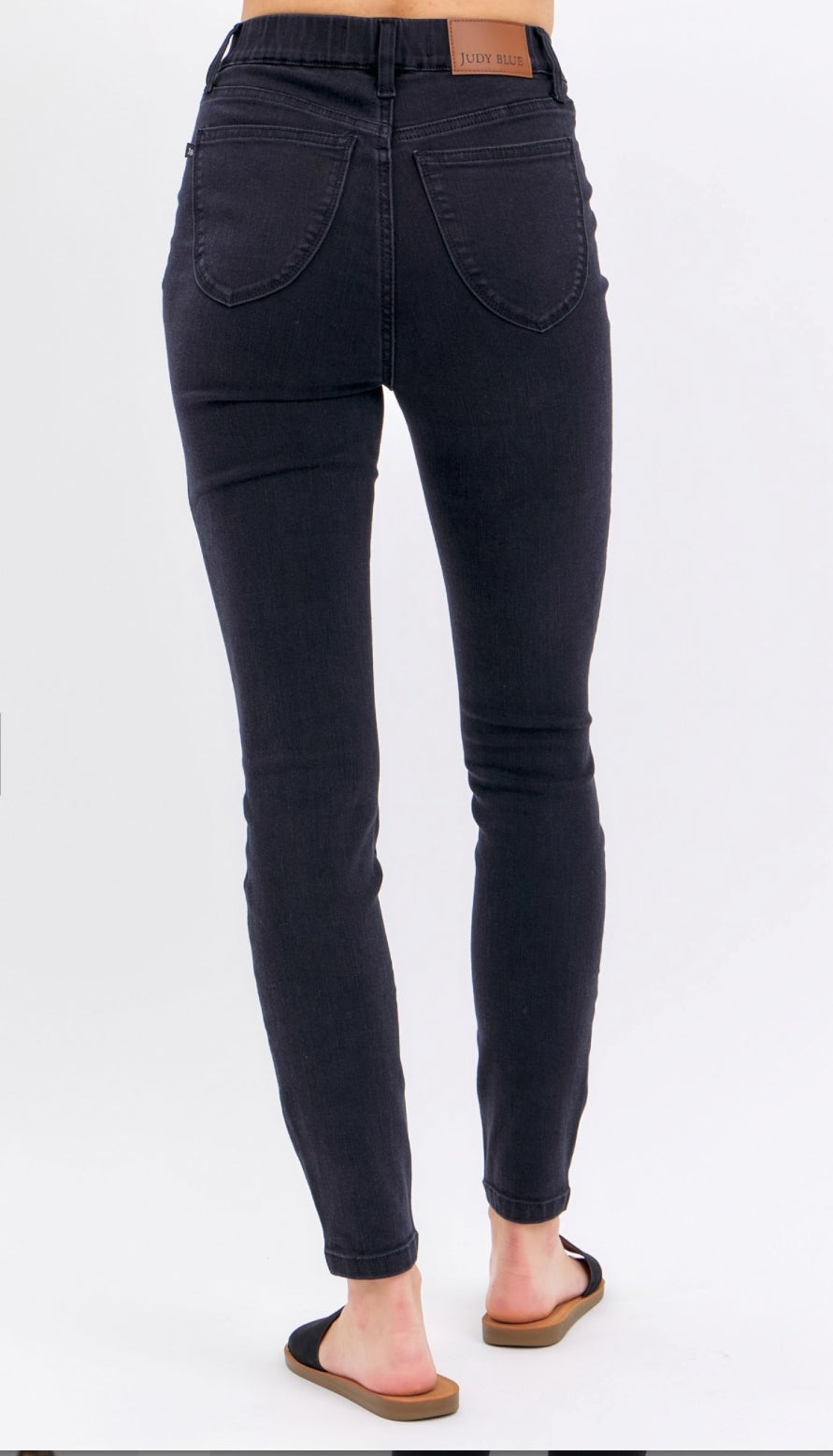 High Waist | Skinny | Pull-On Black Jeans