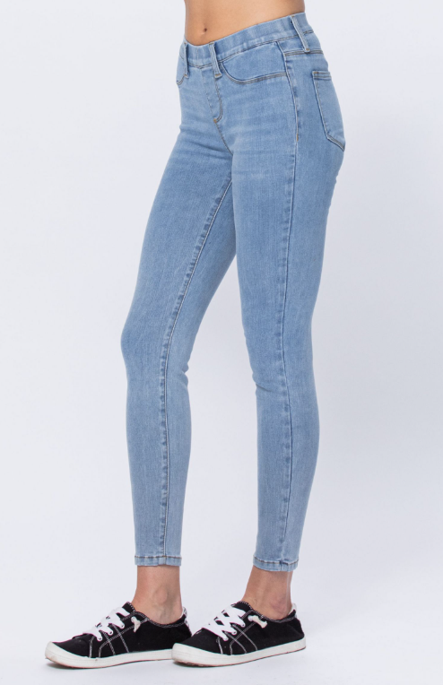 Mid-Rise | Skinny | Pull On Jegging