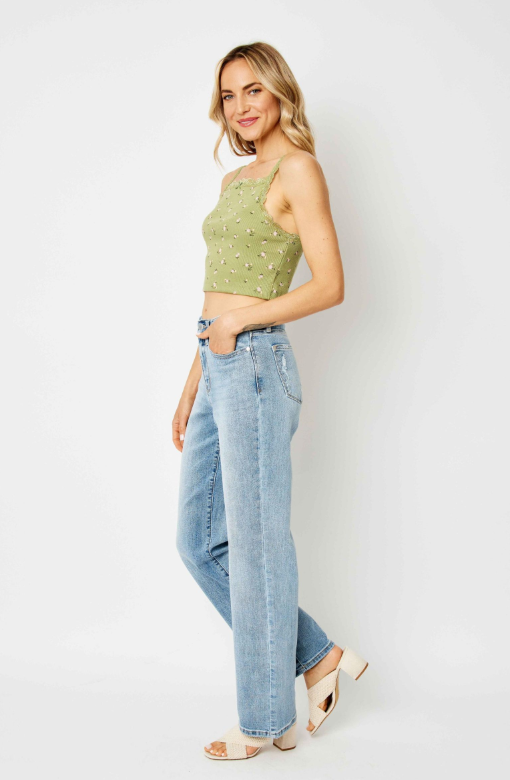 High Waist | Straight | Light Wash Jeans