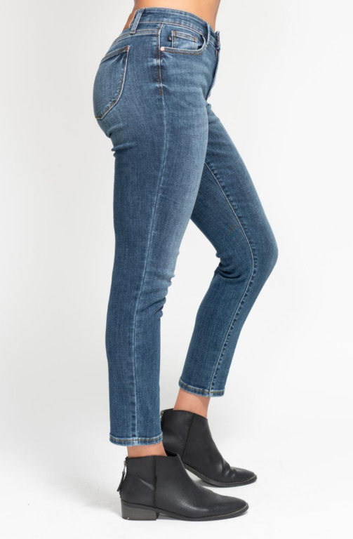 High Waist | Slim | Shield Back Pocket Jeans