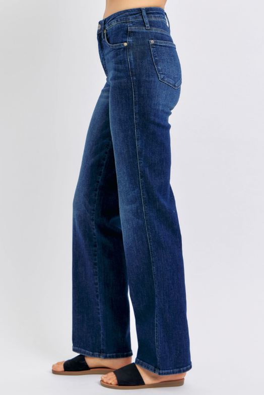 Mid-Rise | Straight | Tummy Control Jeans