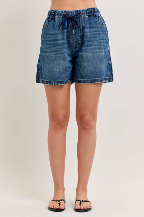 High Waist | Baggy Featherweight Shorts