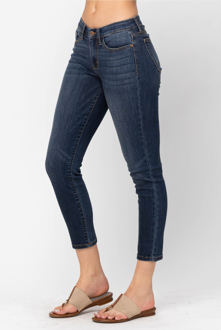 Mid Rise | Relaxed | Minimally Distressed Jeans