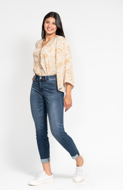 Mid Rise | Slim | Cuffed Jeans