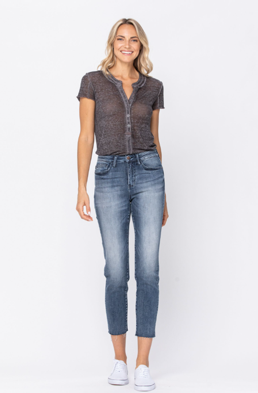 High Waist | Relaxed | Raw Hem Jeans