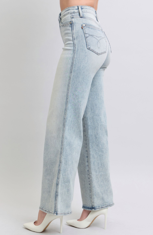 High Waist | Retro Wide Leg | Light Wash Jeans