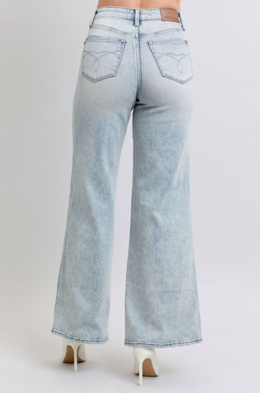 High Waist | Retro Wide Leg | Light Wash Jeans