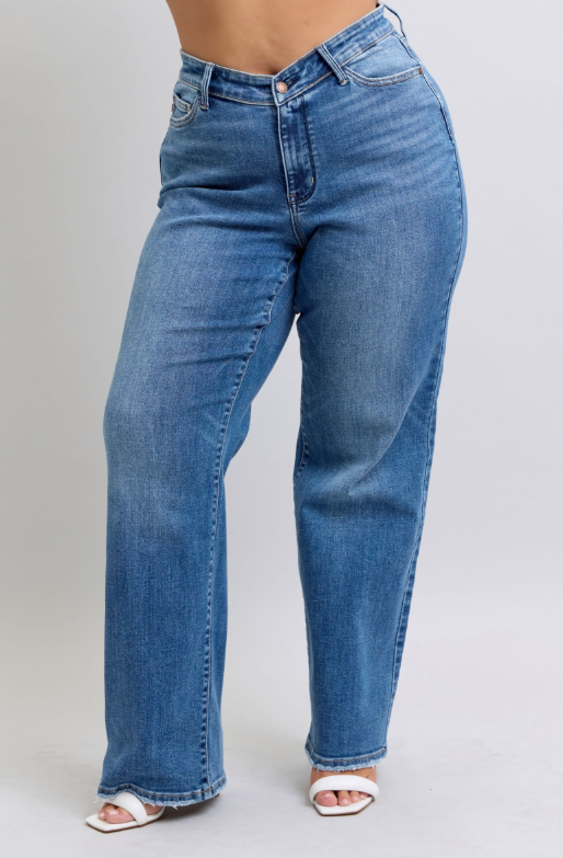 High Waist | Straight | Vintage V-Front Jeans