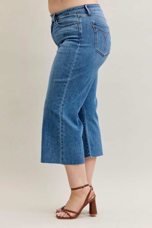 High Waist | Wide Crop | Classic Raw Hem Jeans