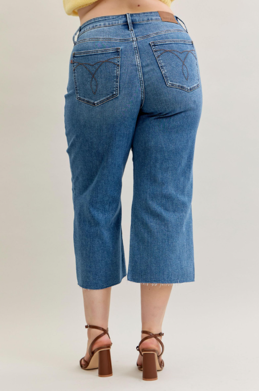 High Waist | Wide Crop | Classic Raw Hem Jeans
