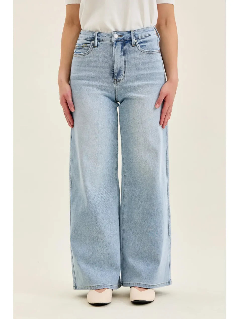 HW | Petite T.C. | Retro Wide