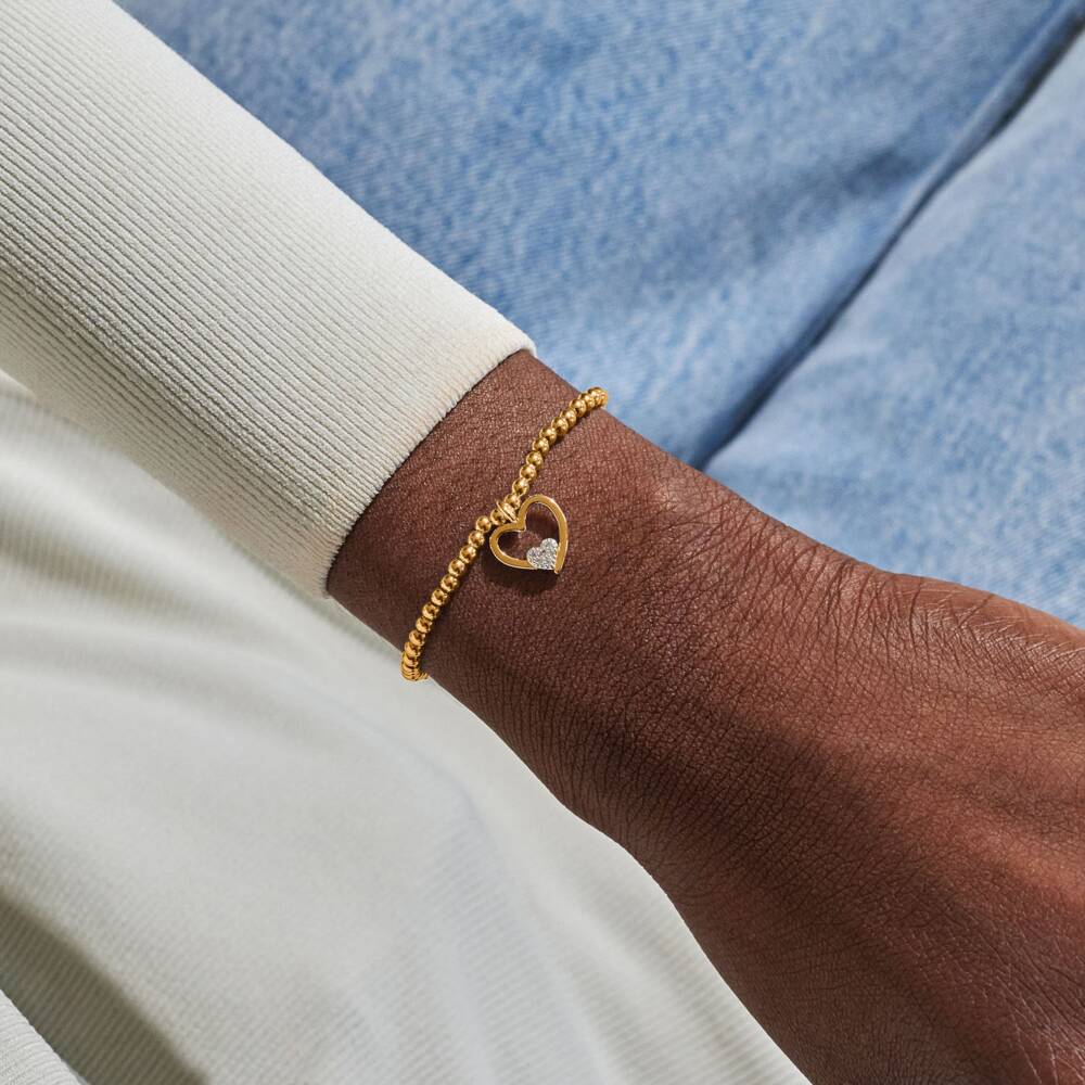 A Little 'Mommy And Bump' Bracelet