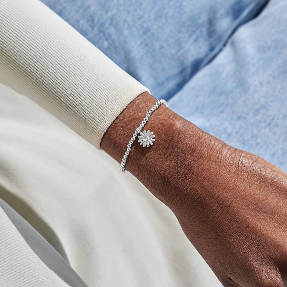 A Little 'If Moms Were Flowers I'd Pick You' Bracelet
