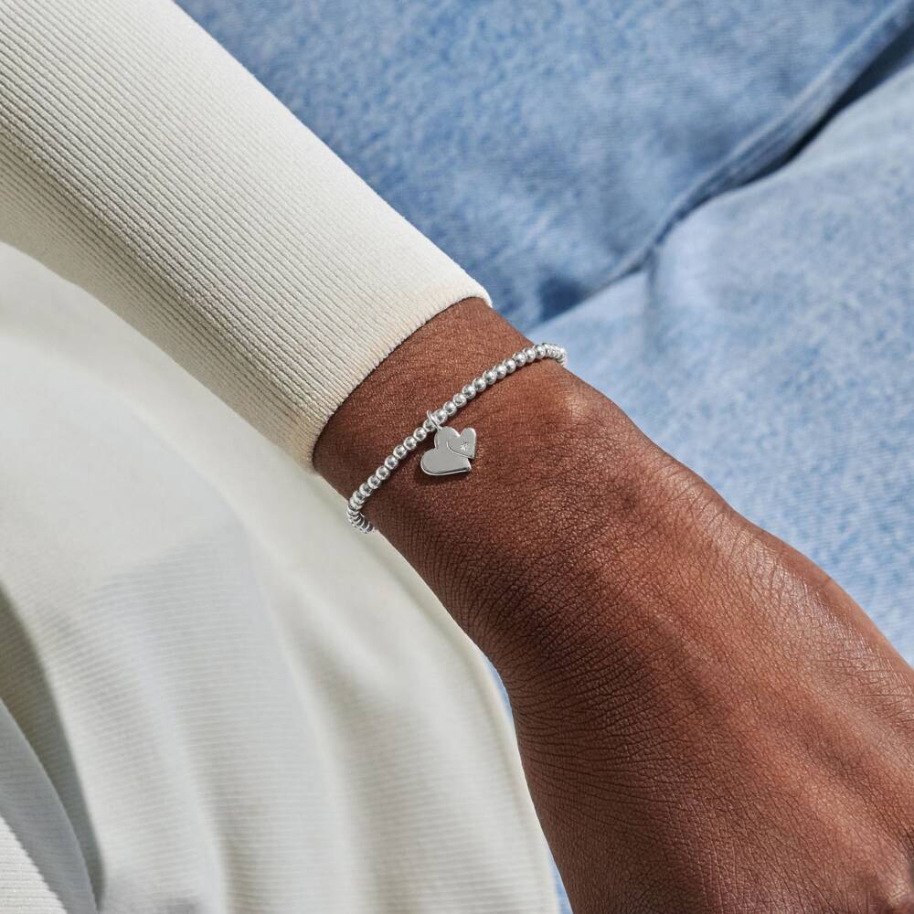 A Little "Mother and Daughter" Bracelet