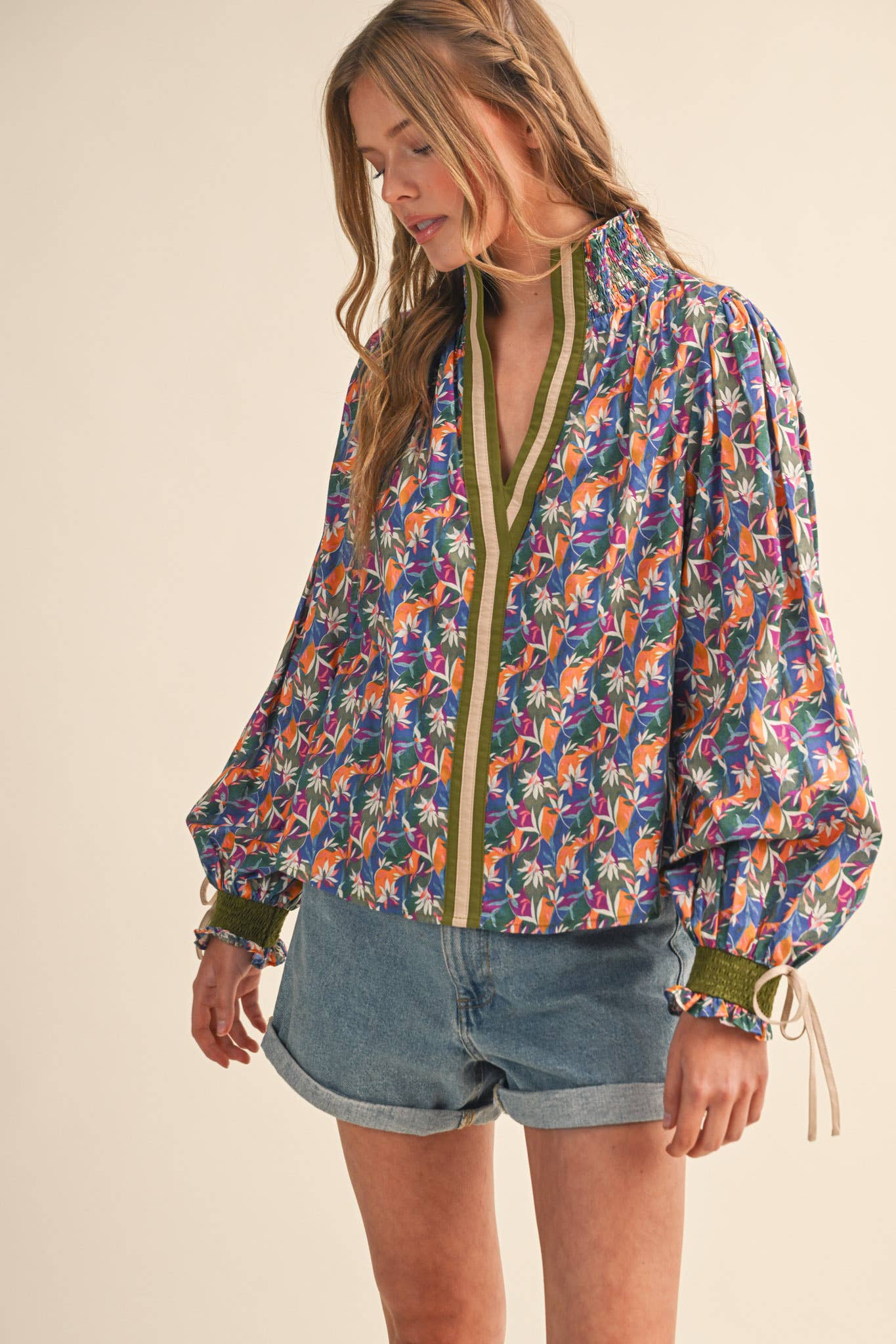 Puffed Sleeve Blouse