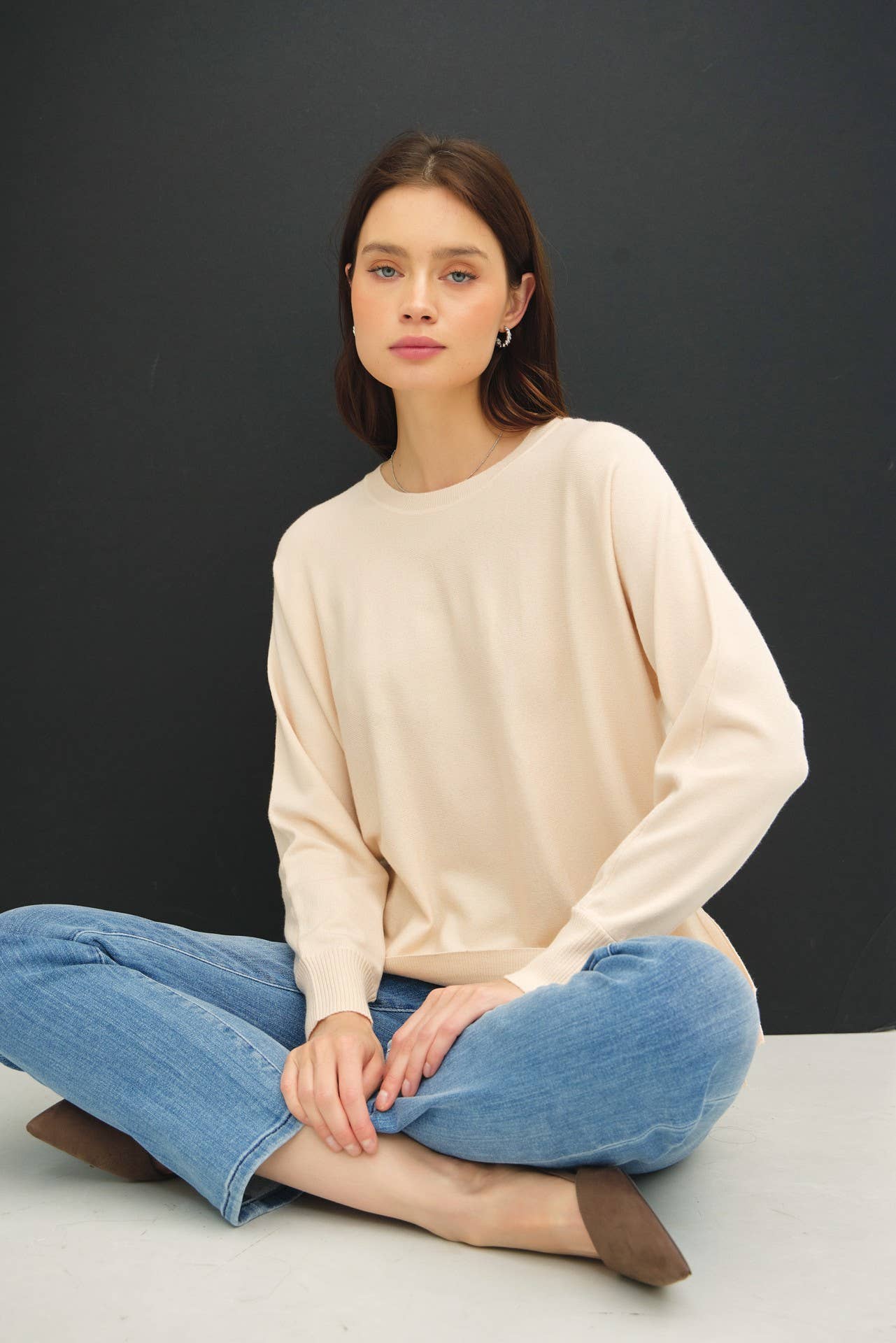 Classic Cut Basic Sweater | Champagne