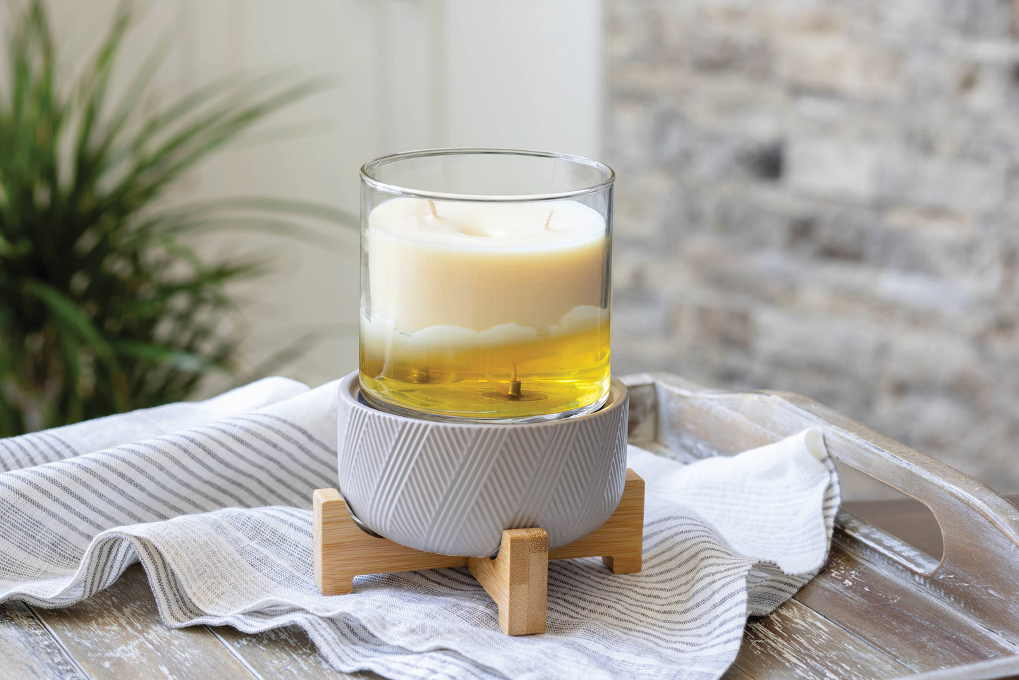 2-In-1 Classic Warmer | Wooden Pedestal