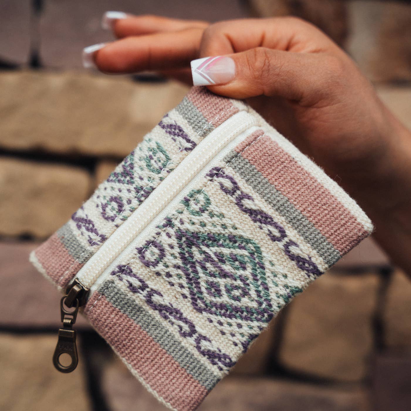 Coin Purse in Bolivian Wool | Violet