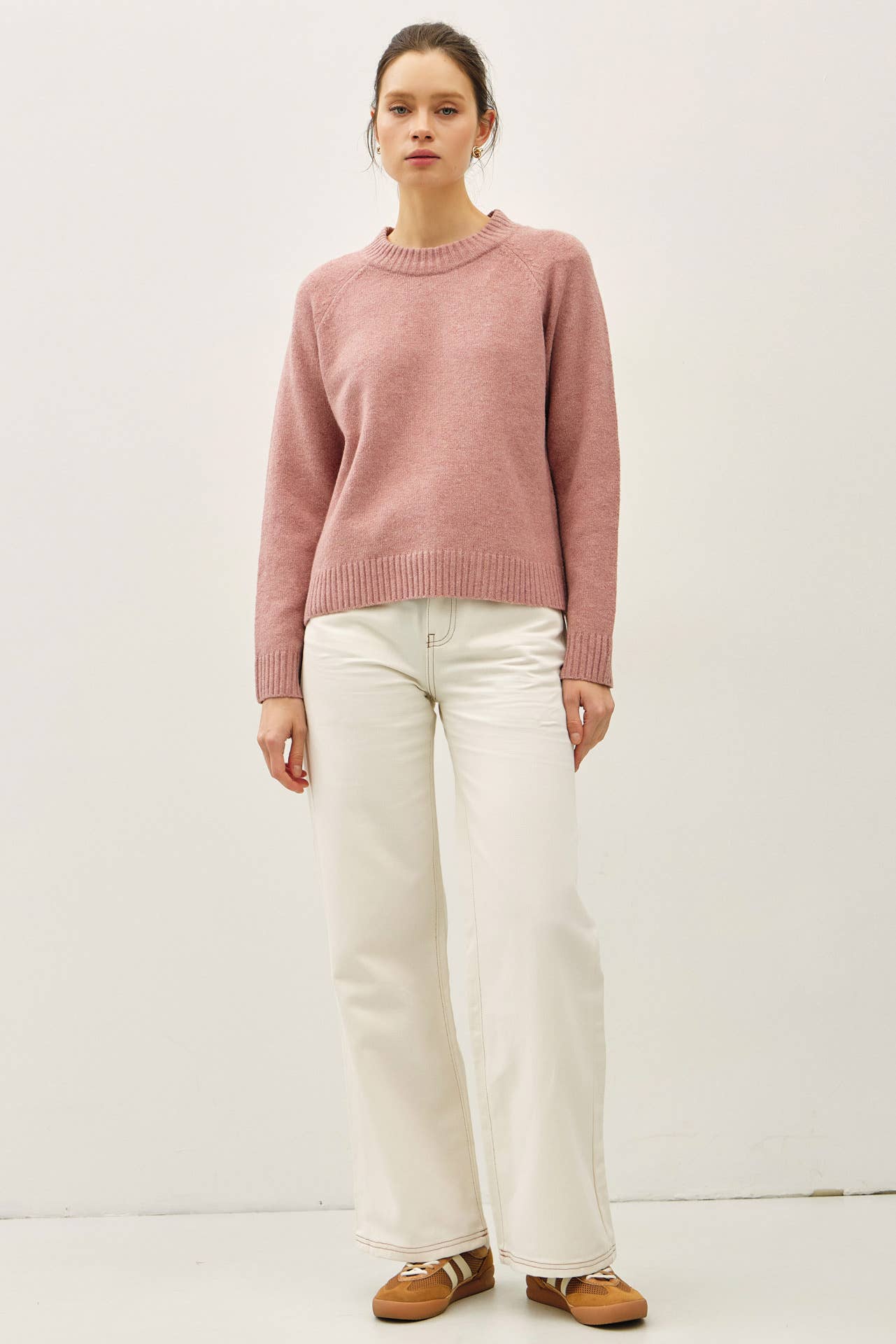 Ribbed Detail Classic Crewneck Sweater