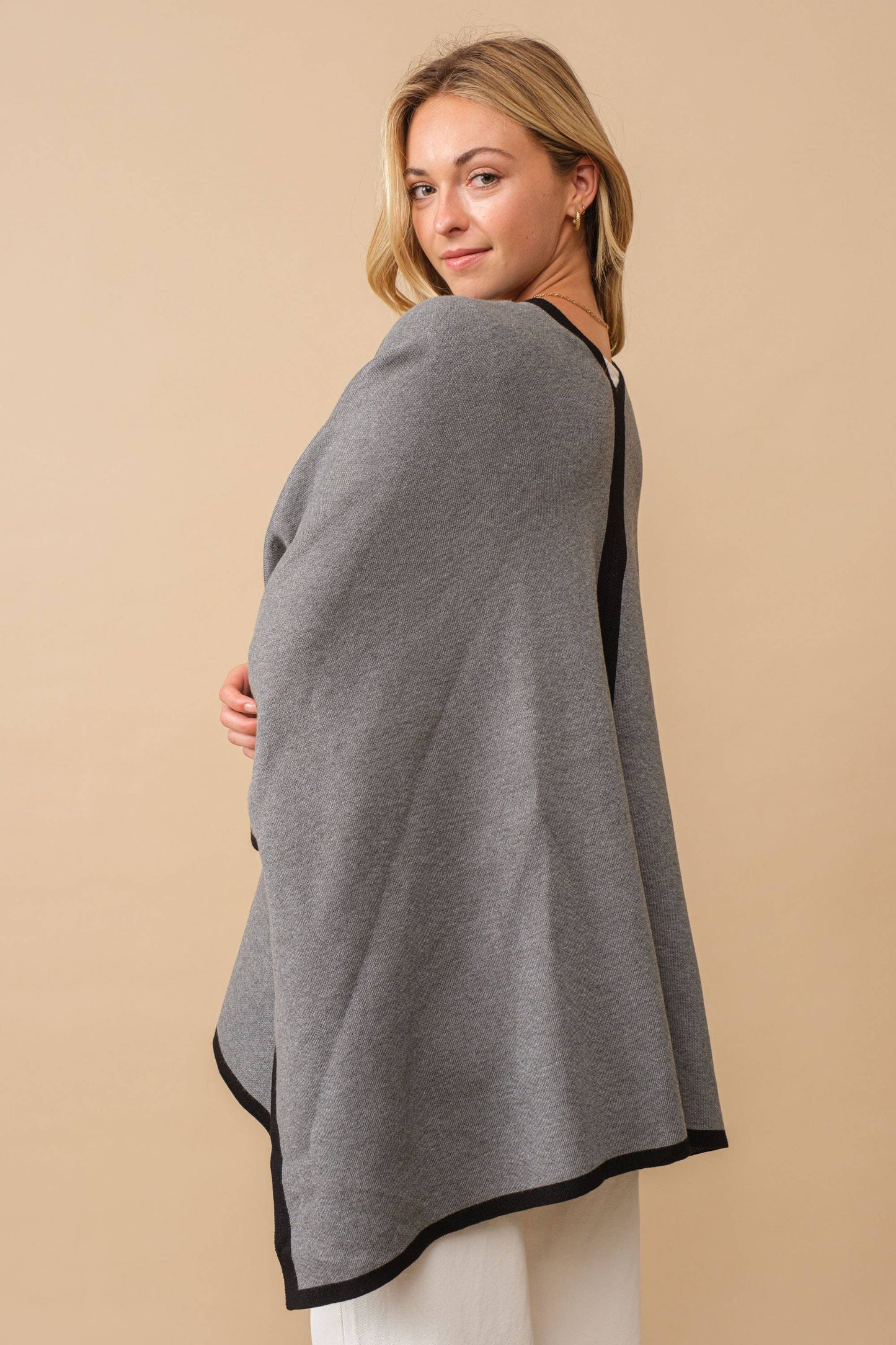Heavy Knit Contrast Hem Blanket Poncho