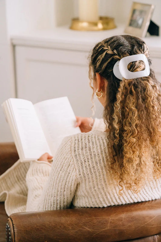 Medium Flat Round Clip