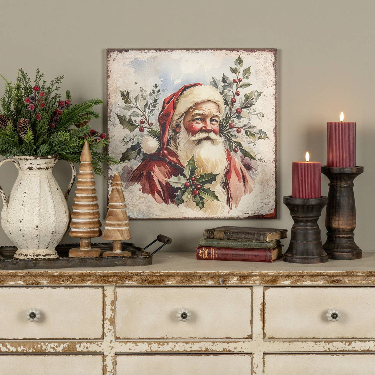 18" Holly Santa Print