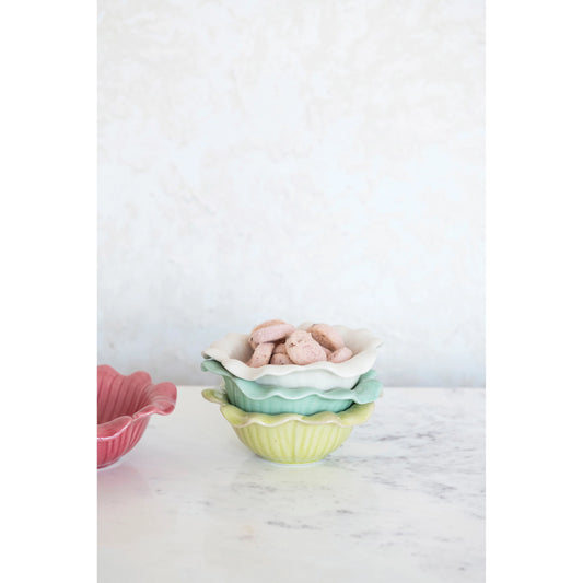 Debossed Stoneware Flower Bowl