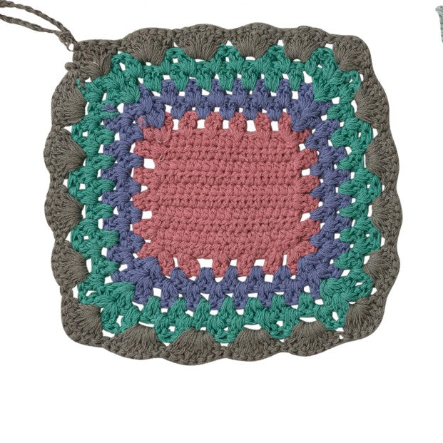Crocheted Scalloped Pot Holder