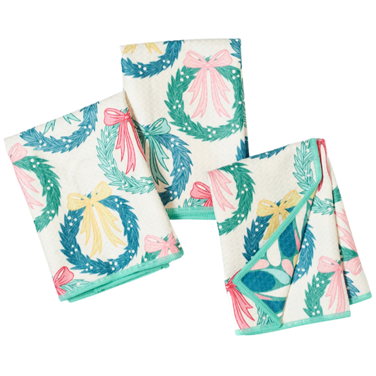 Mighty Mini Towel | Neighbors Wreath