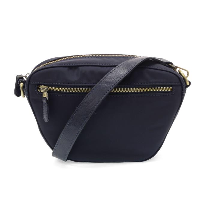 Queenie Travel Crossbody