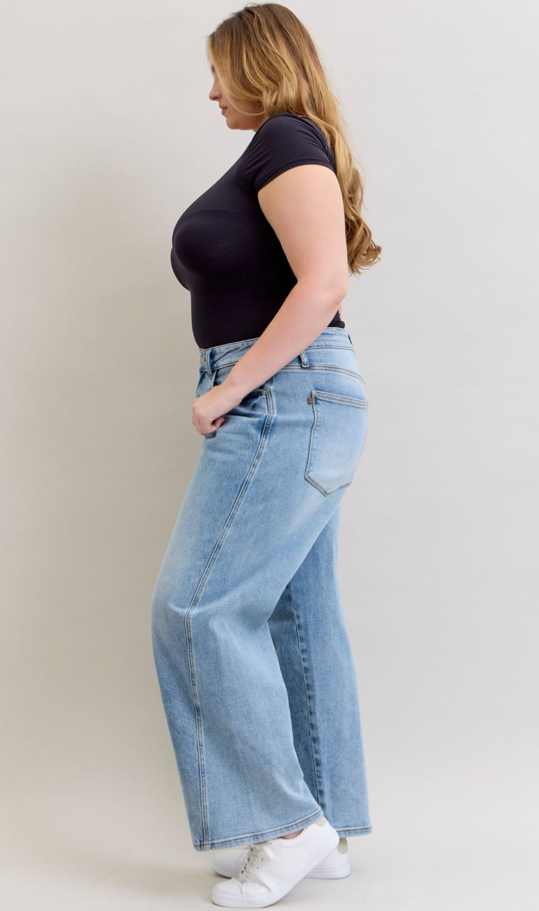 HW | Baggy | Rigid Magic | Twisted Side Seam