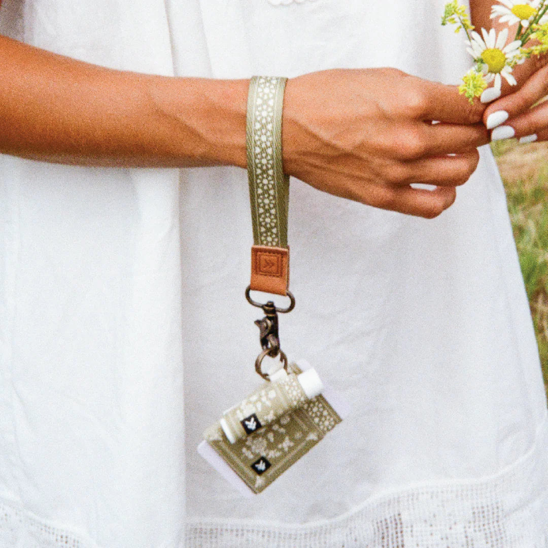 Thread | Sawyer Olive