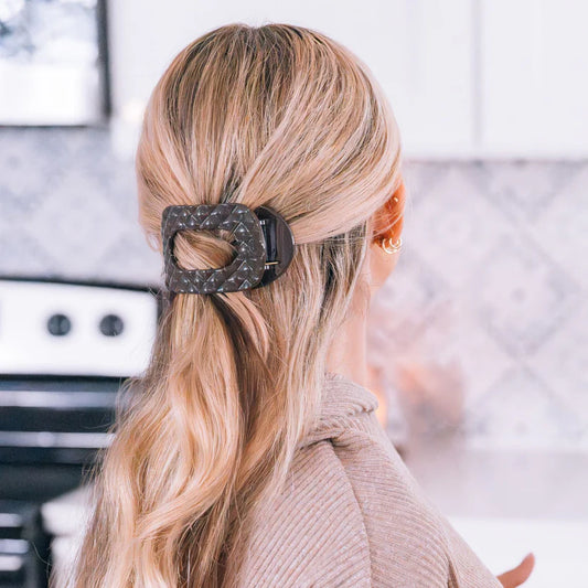 Medium Flat Round Clip