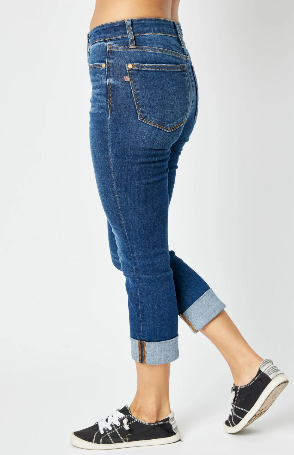 Mid-Rise | Capri | Vintage Cuffed Jeans